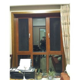 陽臺裝修重要動作揭曉 為何廠家直供‘窗紗一體’防門越來越流行？